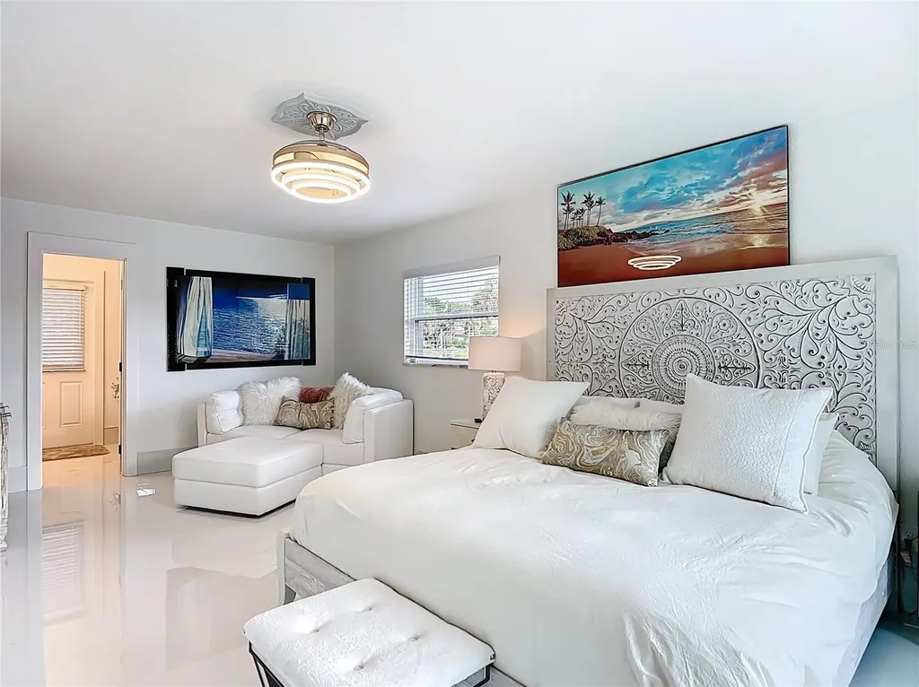 823 SW Kings Bay Drive Crystal River FL 34429