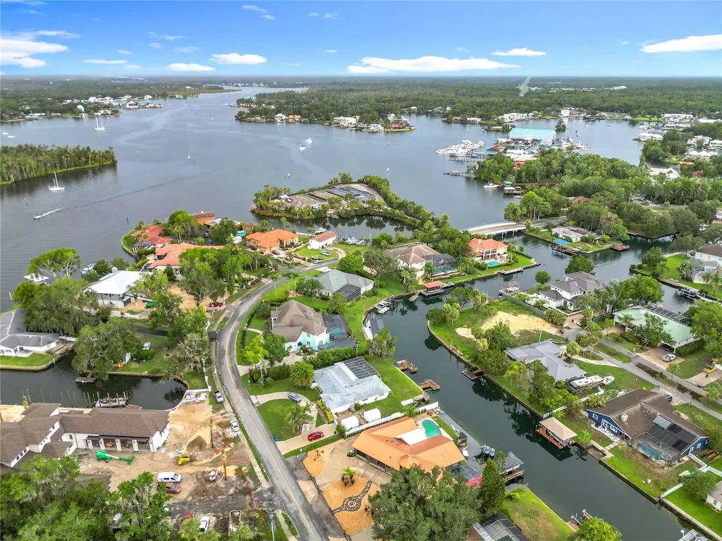 823 SW Kings Bay Drive Crystal River FL 34429