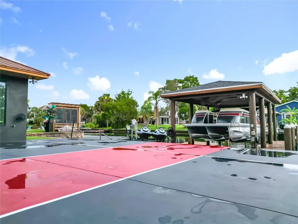 823 SW Kings Bay Drive Crystal River FL 34429