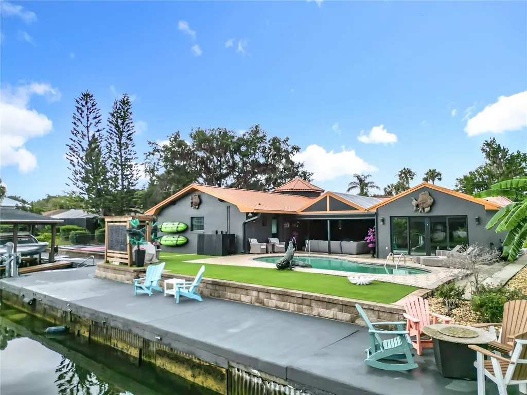 823 SW Kings Bay Drive Crystal River FL 34429