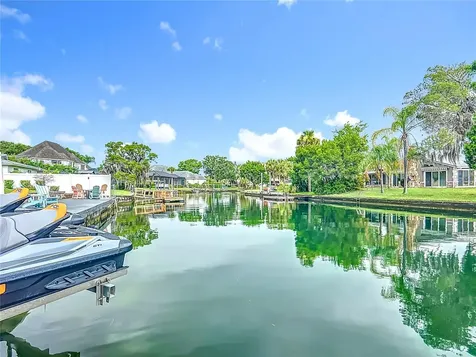 823 SW Kings Bay Drive Crystal River FL 34429