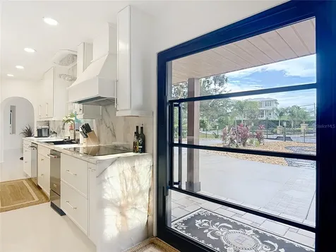823 SW Kings Bay Drive Crystal River FL 34429