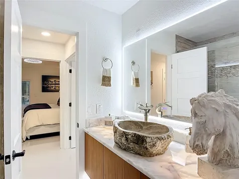 823 SW Kings Bay Drive Crystal River FL 34429