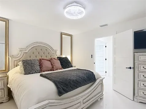 823 SW Kings Bay Drive Crystal River FL 34429