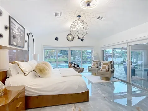 823 SW Kings Bay Drive Crystal River FL 34429