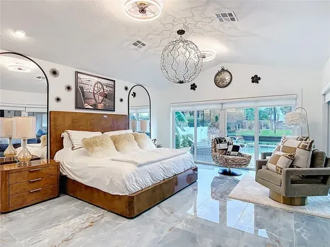 823 SW Kings Bay Drive Crystal River FL 34429