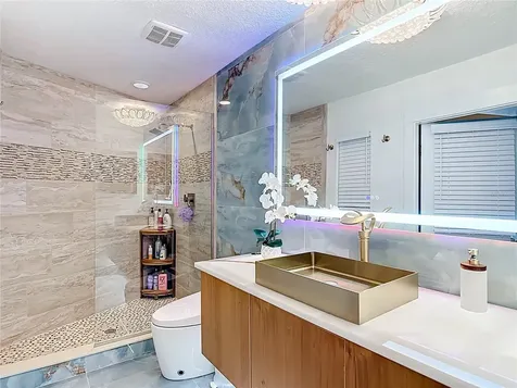 823 SW Kings Bay Drive Crystal River FL 34429