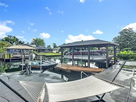 823 SW Kings Bay Drive Crystal River FL 34429