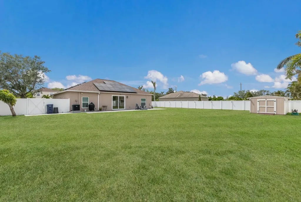1606 22nd Avenue W Palmetto FL 34221