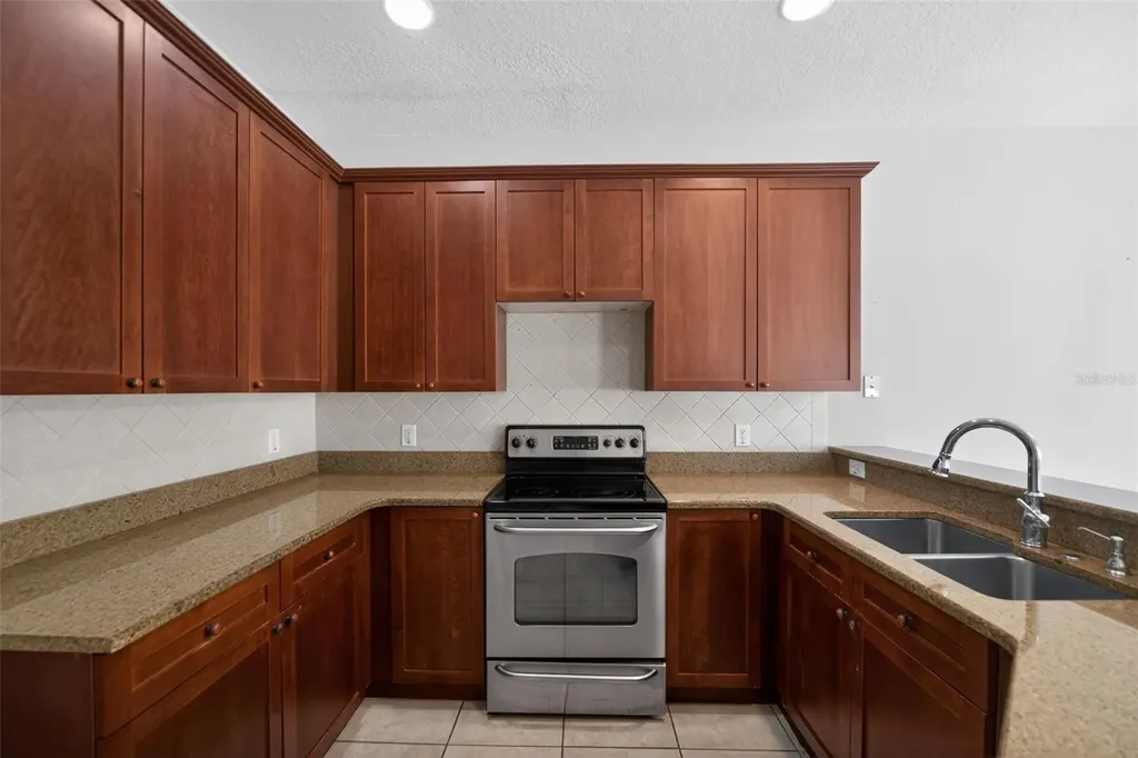 6071 Strada Isle Way Orlando FL 32835
