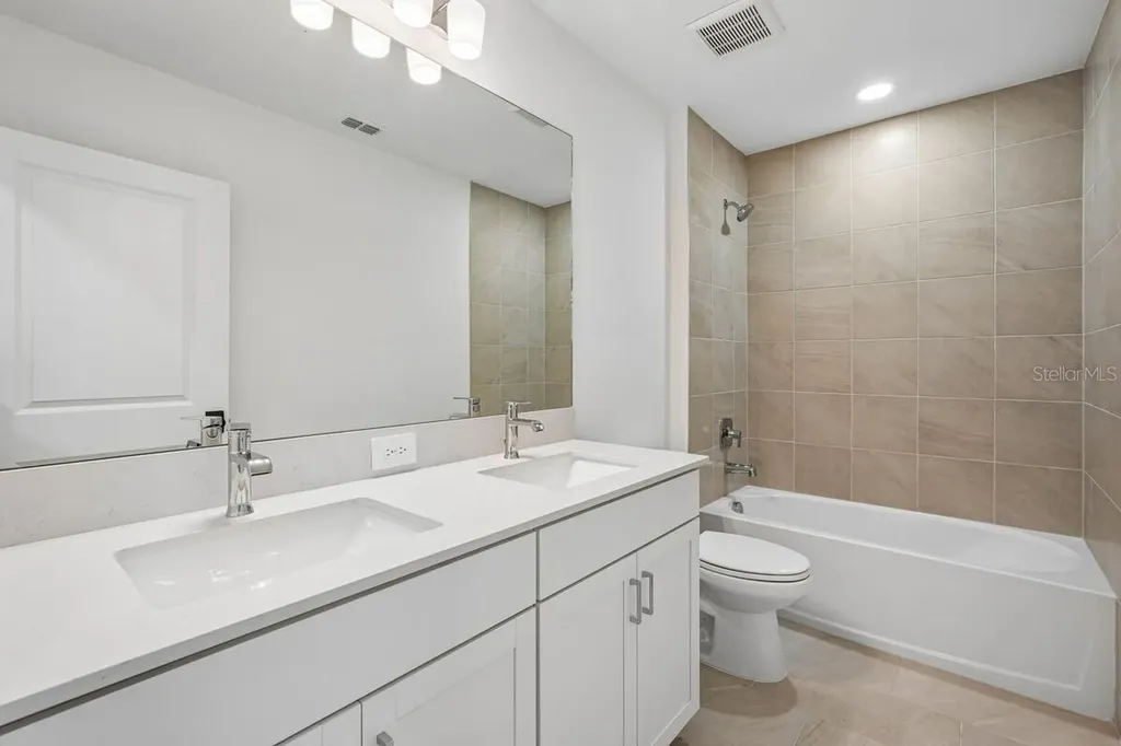 17841 Broadleaf Loop Venice FL 34293