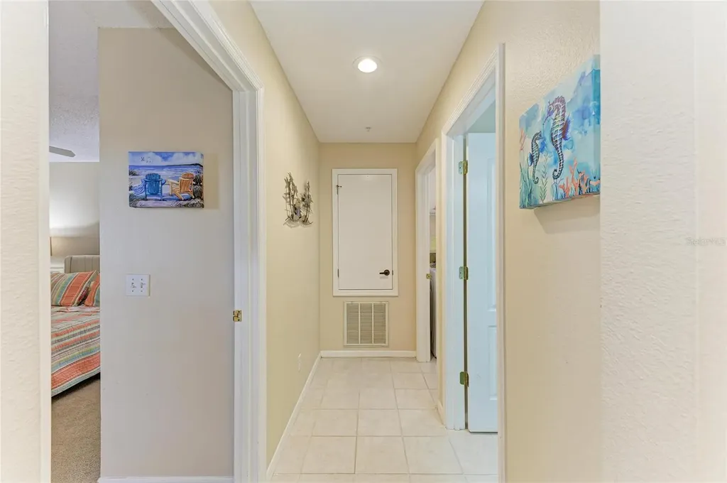 9580 High Gate Drive Sarasota FL 34238