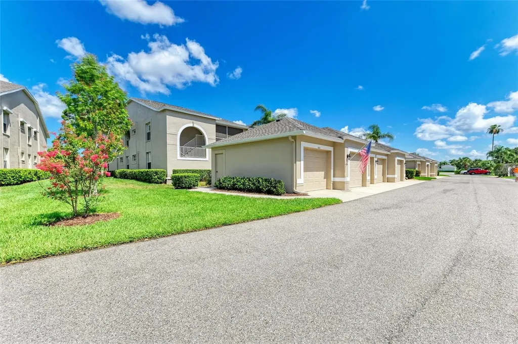 9580 High Gate Drive Sarasota FL 34238