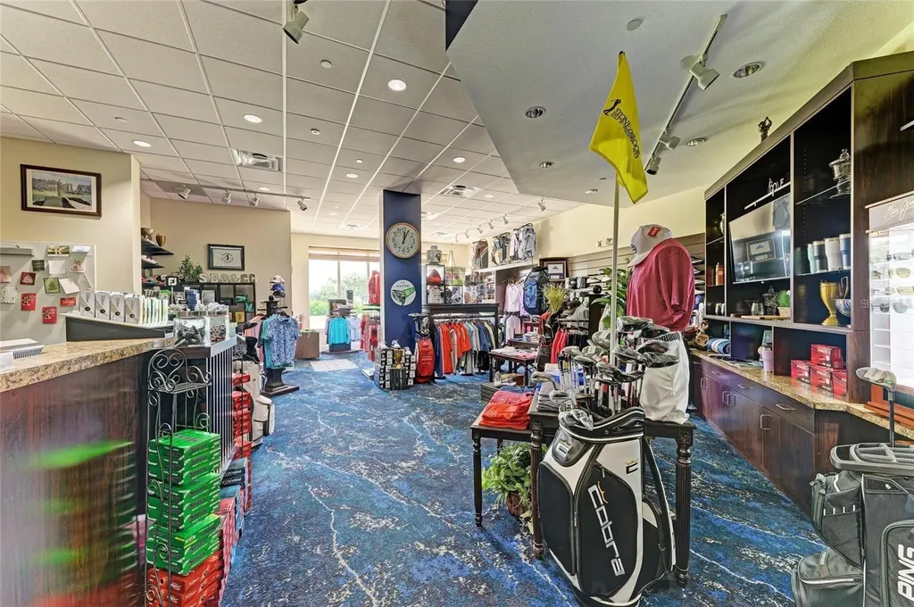 9580 High Gate Drive Sarasota FL 34238