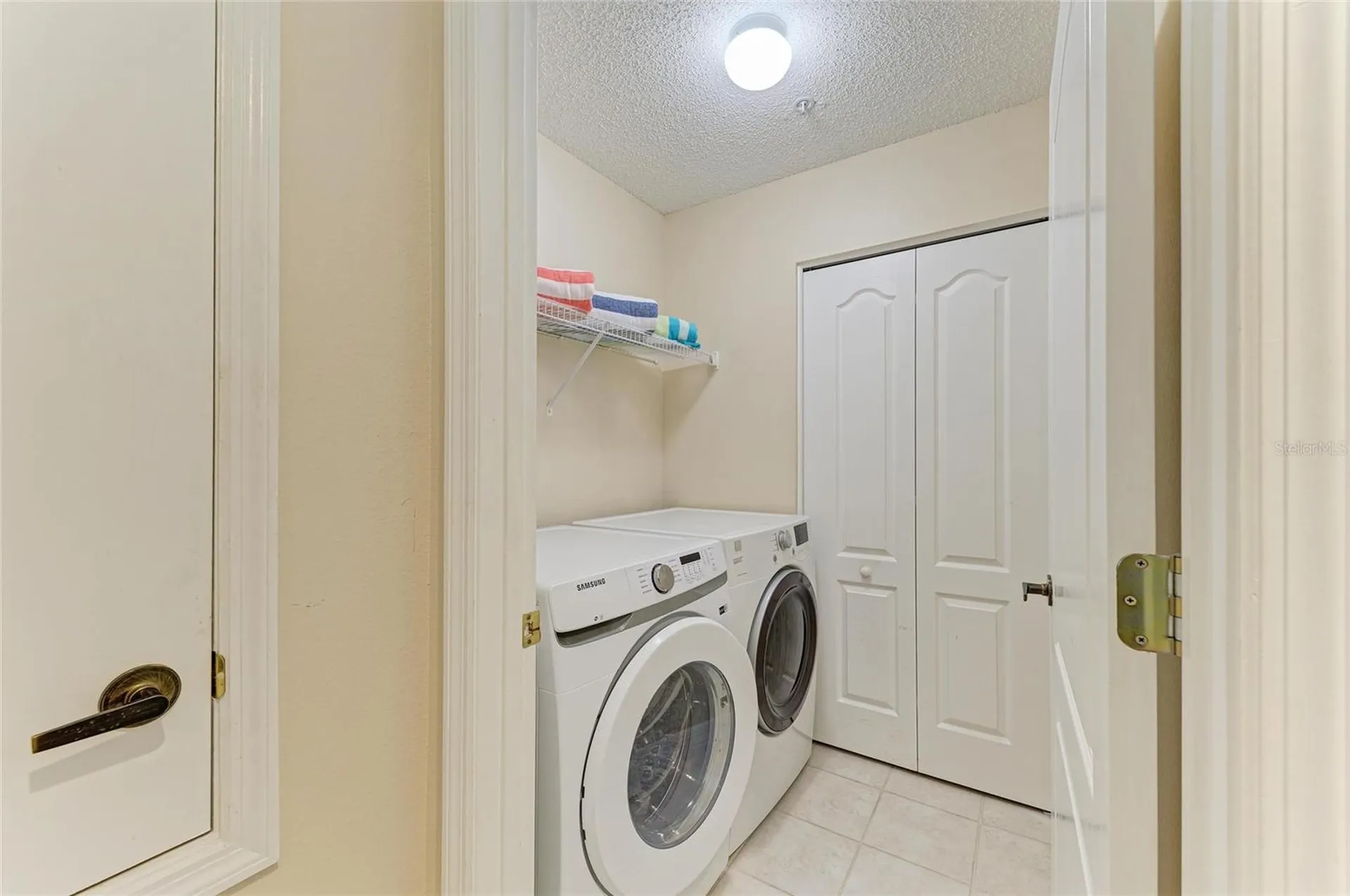 9580 High Gate Drive Sarasota FL 34238