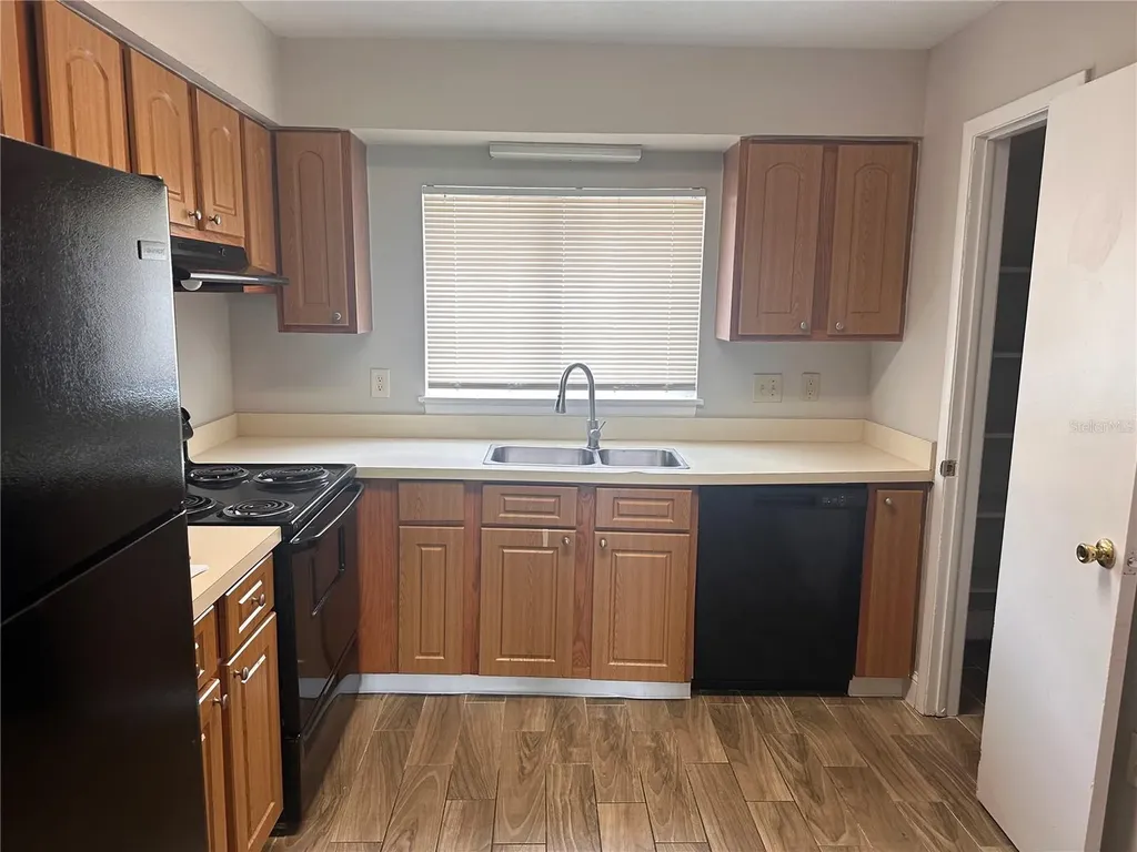 4209 S Semoran Boulevard Orlando FL 32822