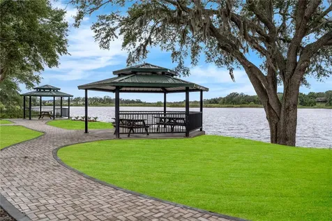 1652 Blue Lagoon Circle Mascotte FL 34753