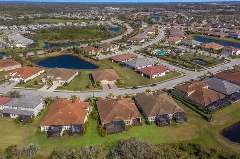 2402 Starwood Court Lakewood Ranch FL 34211