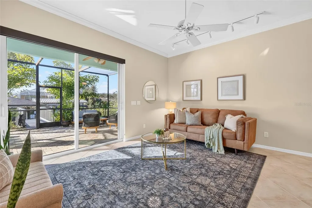 3712 5th Avenue NE Bradenton FL 34208