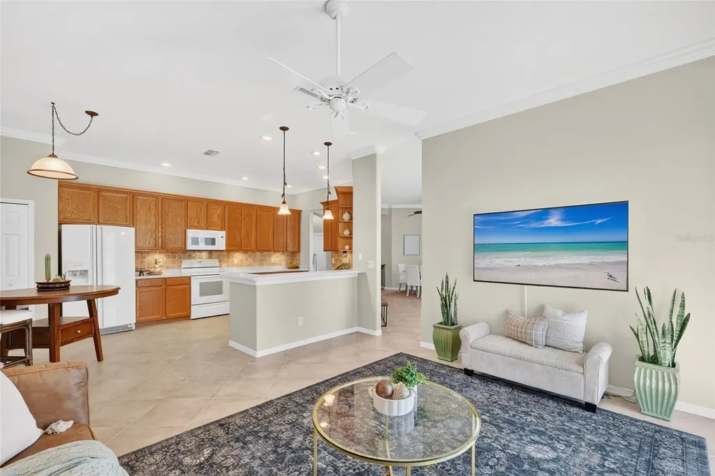 3712 5th Avenue NE Bradenton FL 34208