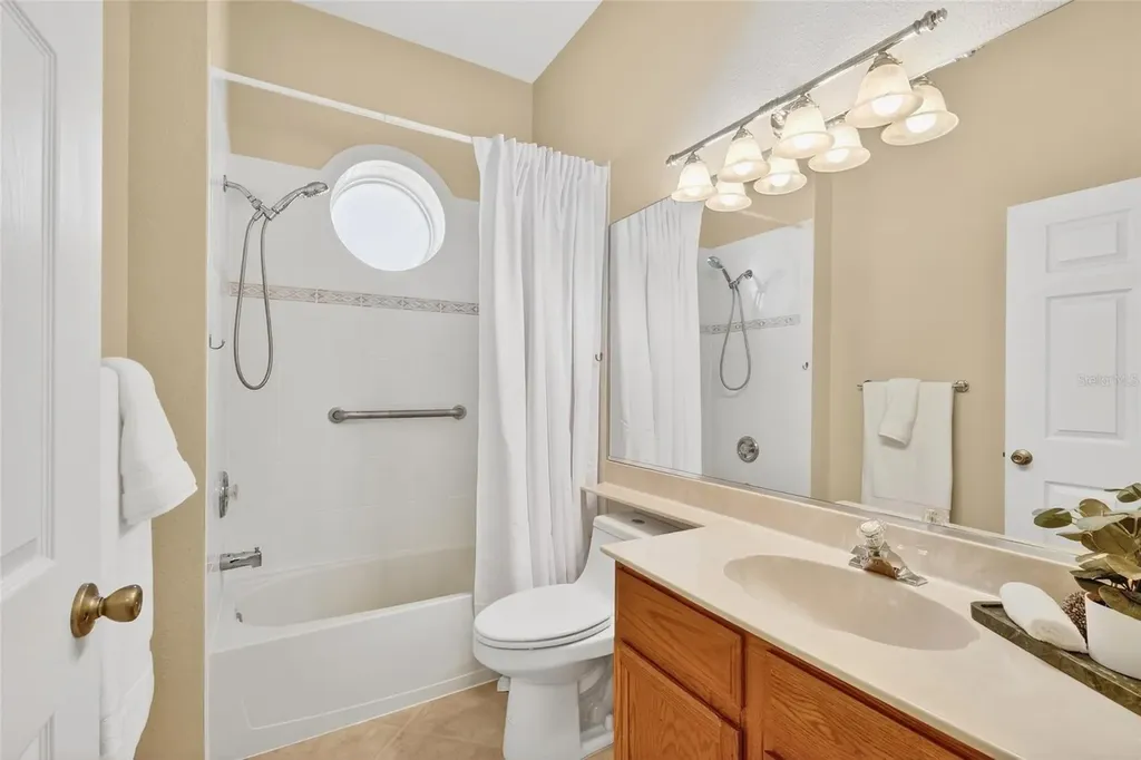 3712 5th Avenue NE Bradenton FL 34208