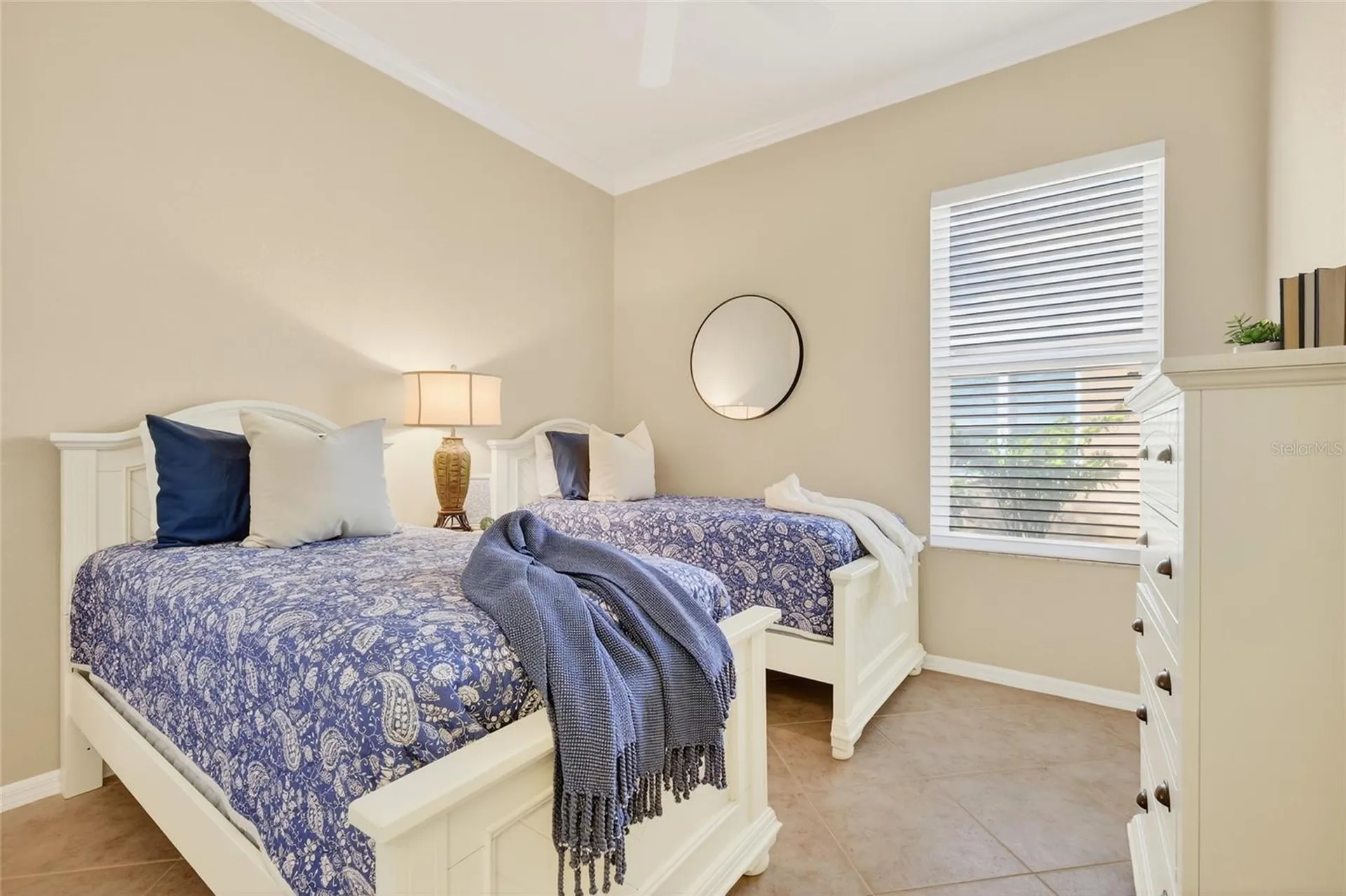 3712 5th Avenue NE Bradenton FL 34208