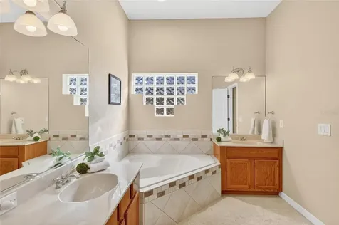 3712 5th Avenue NE Bradenton FL 34208