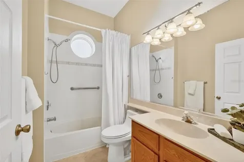 3712 5th Avenue NE Bradenton FL 34208