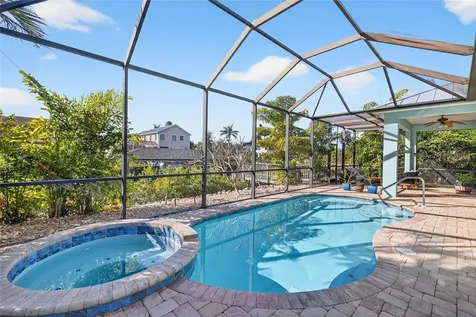 3712 5th Avenue NE Bradenton FL 34208