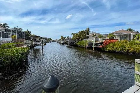 3712 5th Avenue NE Bradenton FL 34208