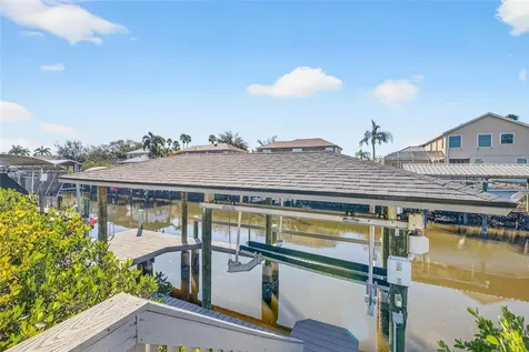3712 5th Avenue NE Bradenton FL 34208