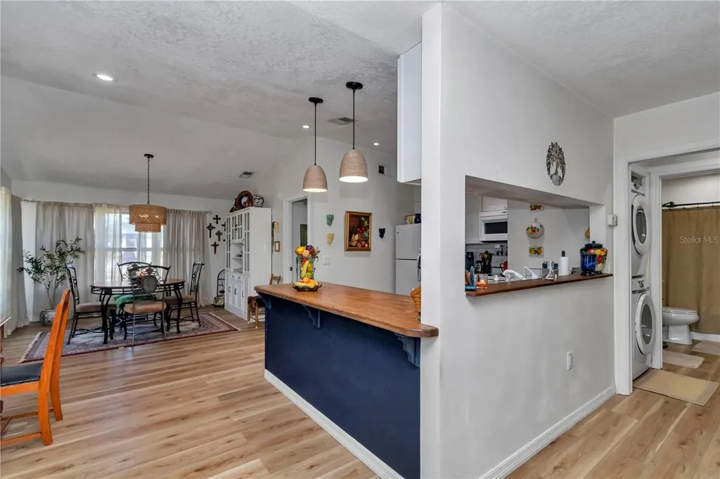 715 NE 12th Terrace Crystal River FL 34428