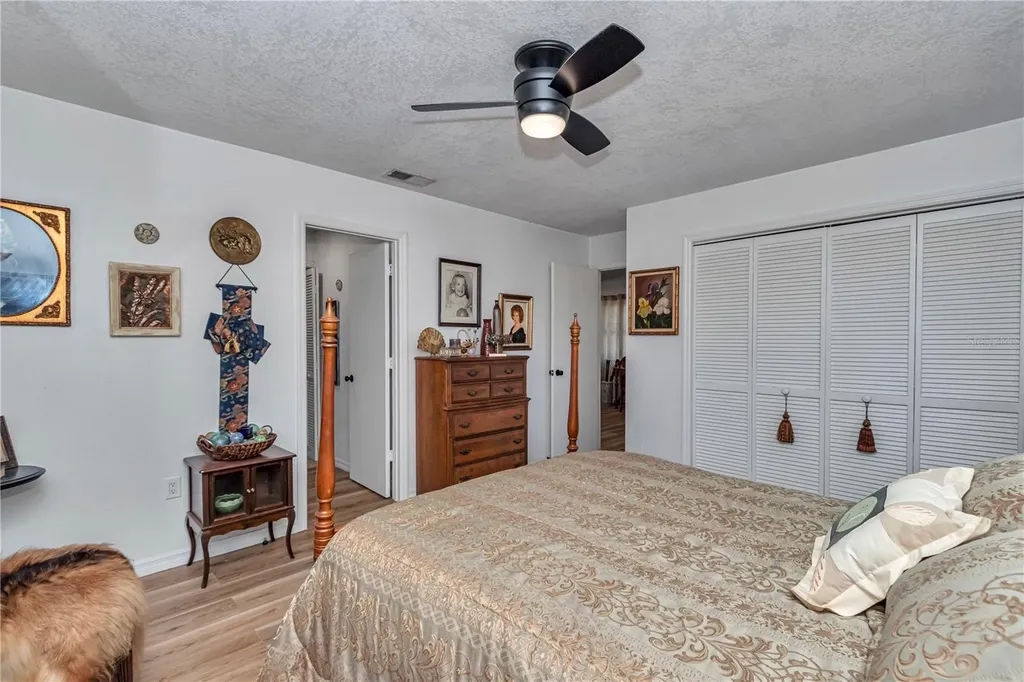 715 NE 12th Terrace Crystal River FL 34428