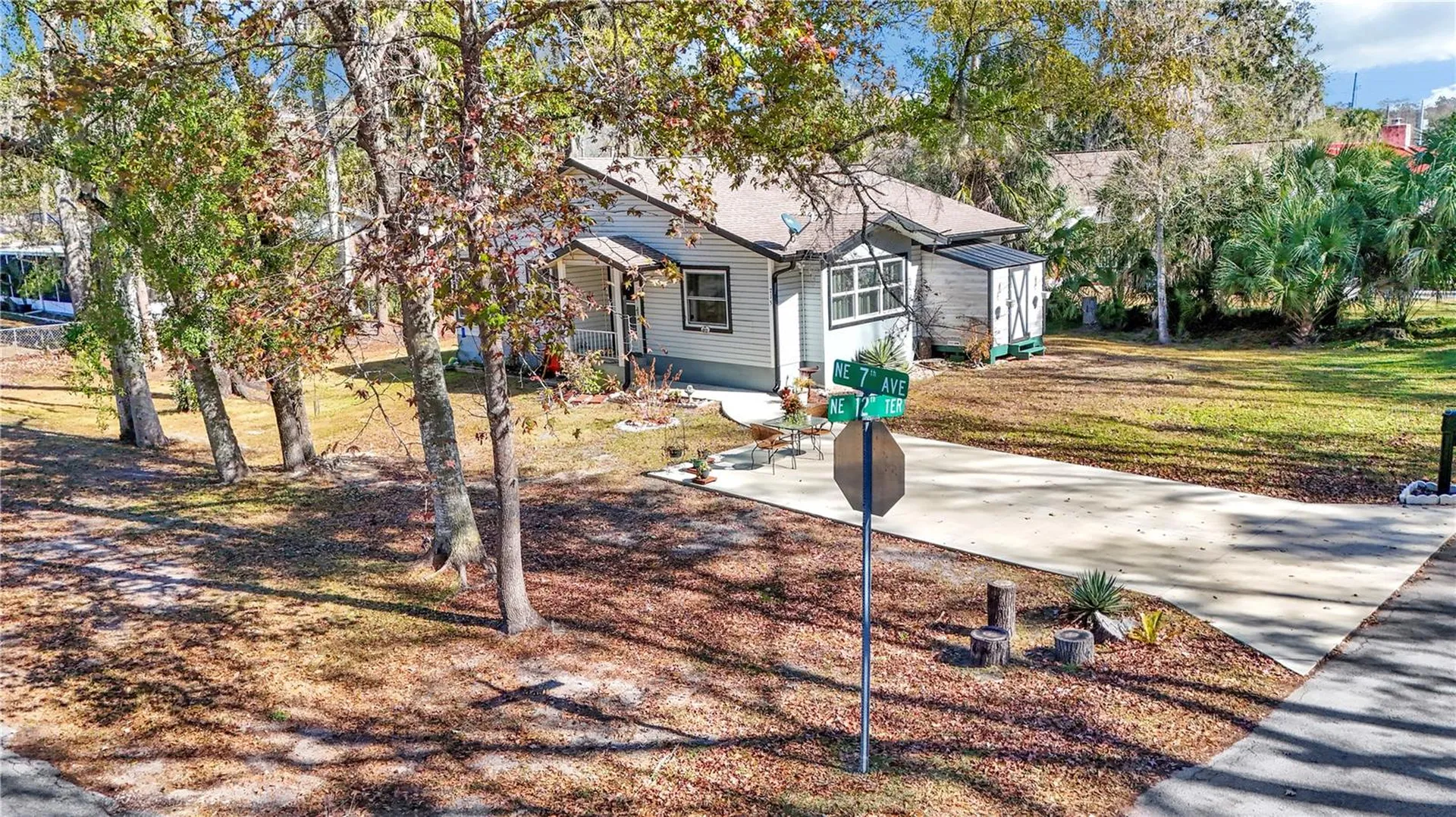 715 NE 12th Terrace Crystal River FL 34428