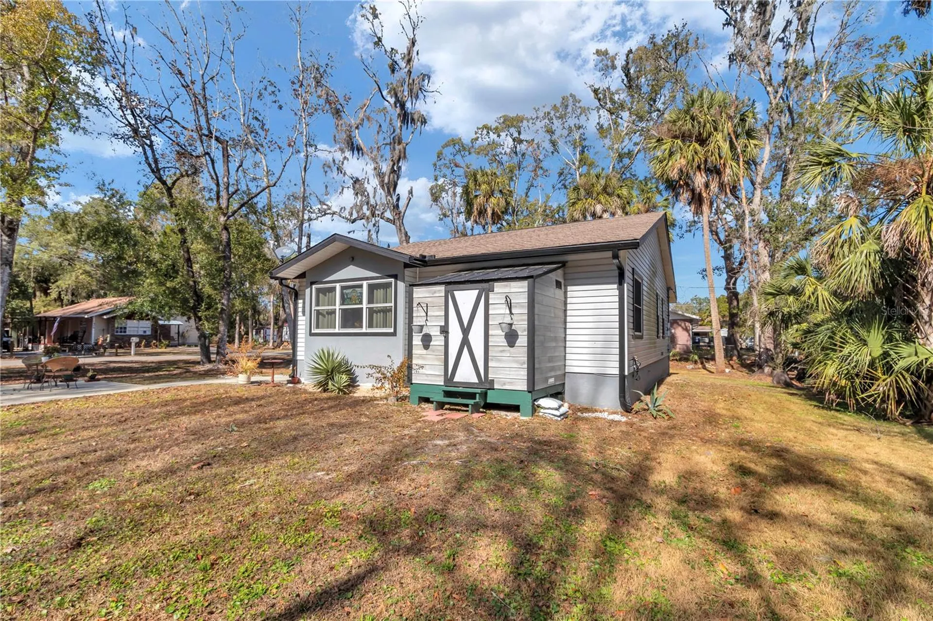 715 NE 12th Terrace Crystal River FL 34428