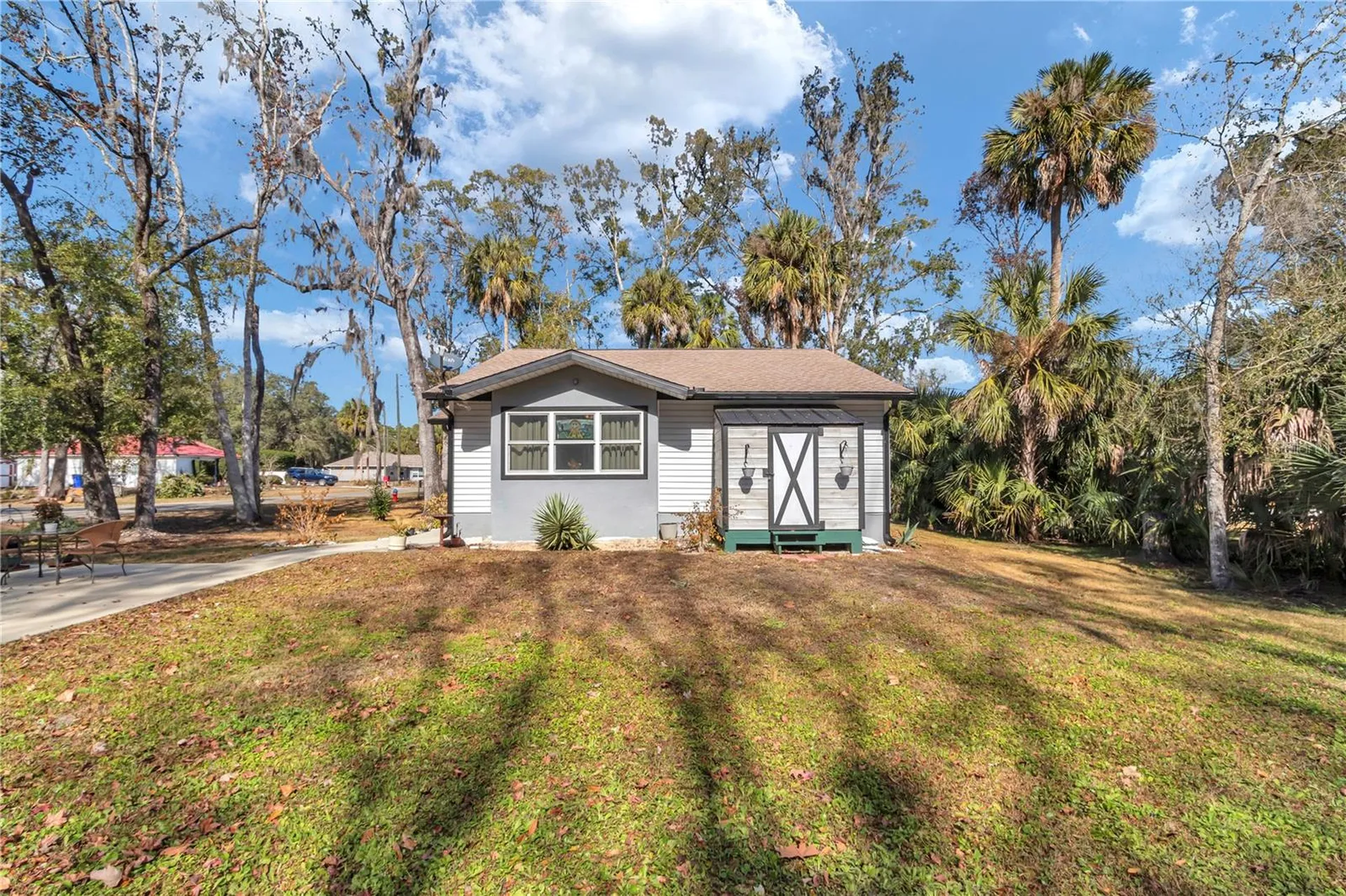 715 NE 12th Terrace Crystal River FL 34428