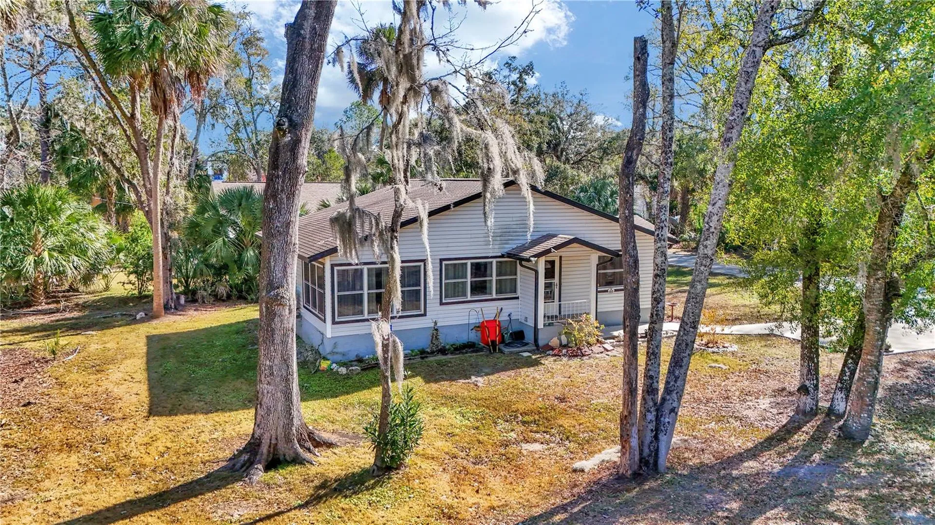 715 NE 12th Terrace Crystal River FL 34428