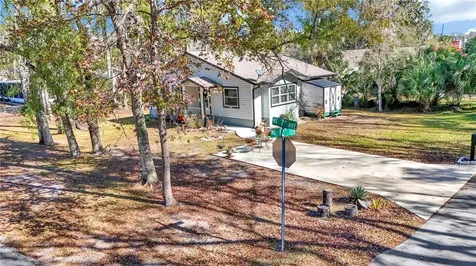 715 NE 12th Terrace Crystal River FL 34428