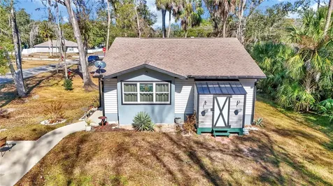 715 NE 12th Terrace Crystal River FL 34428
