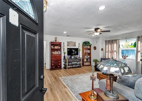 715 NE 12th Terrace Crystal River FL 34428