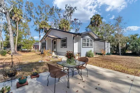715 NE 12th Terrace Crystal River FL 34428