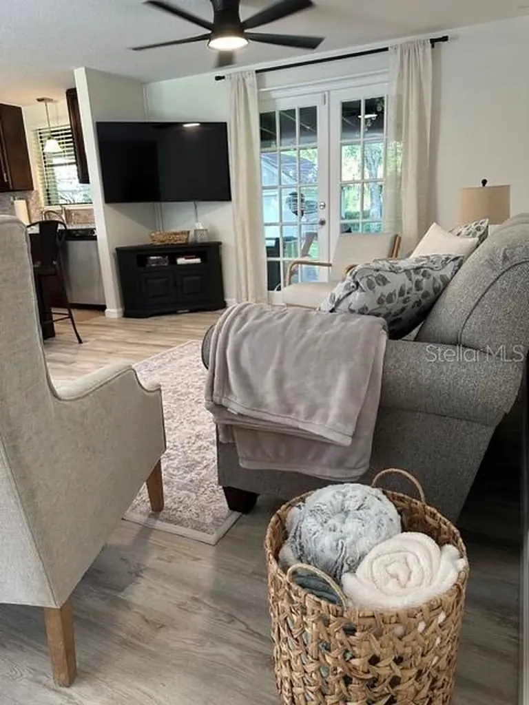 2938 W Mark Drive Sarasota FL 34232