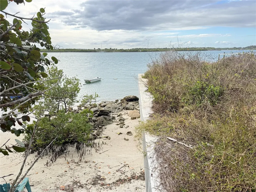 1602 N Indian River Road New Smyrna Beach FL 32169