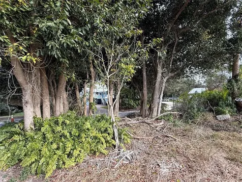 1602 N Indian River Road New Smyrna Beach FL 32169