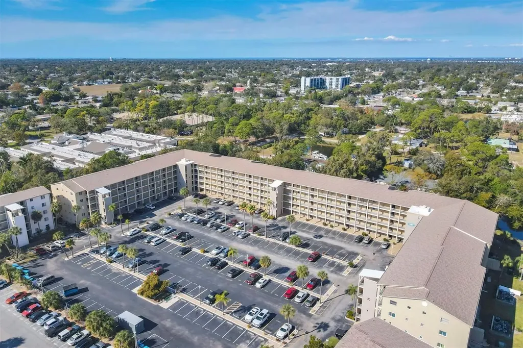 3534 Lake Bayshore Drive Bradenton FL 34205
