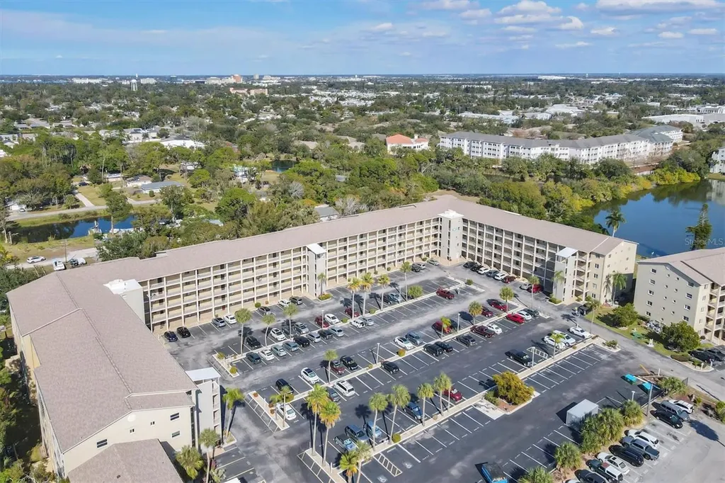 3534 Lake Bayshore Drive Bradenton FL 34205
