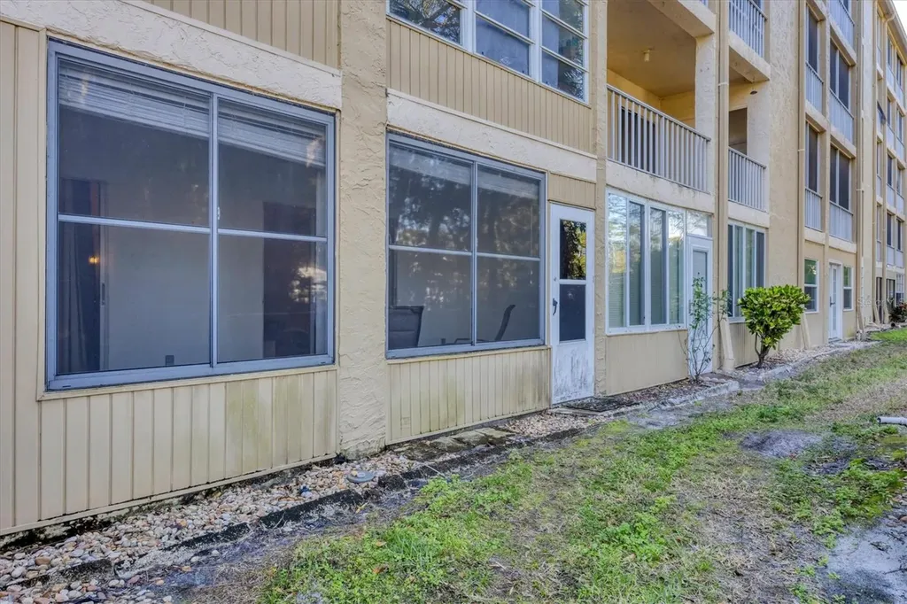 3534 Lake Bayshore Drive Bradenton FL 34205