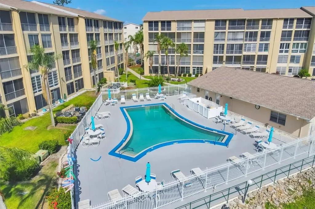 3534 Lake Bayshore Drive Bradenton FL 34205