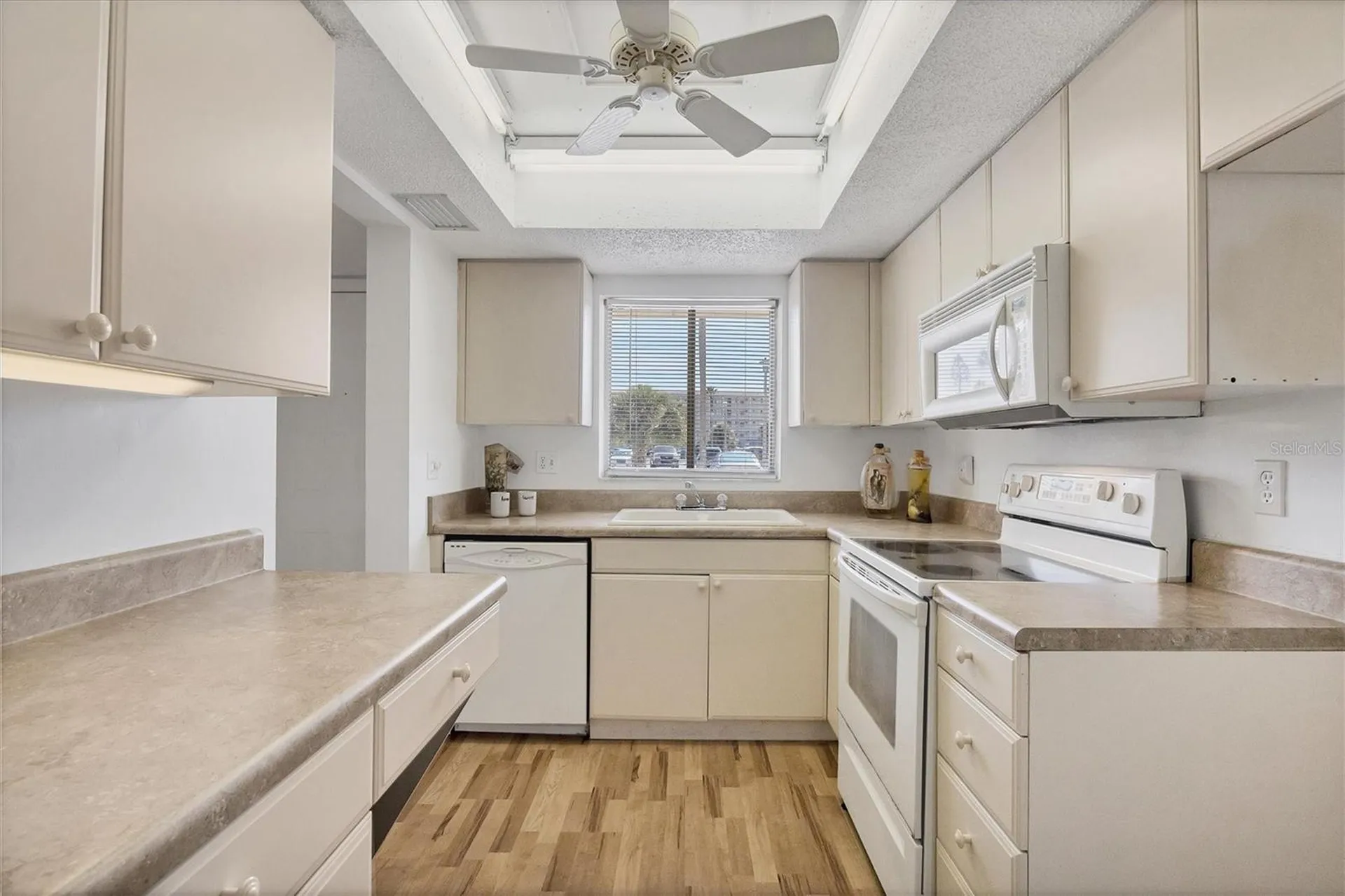 3534 Lake Bayshore Drive Bradenton FL 34205