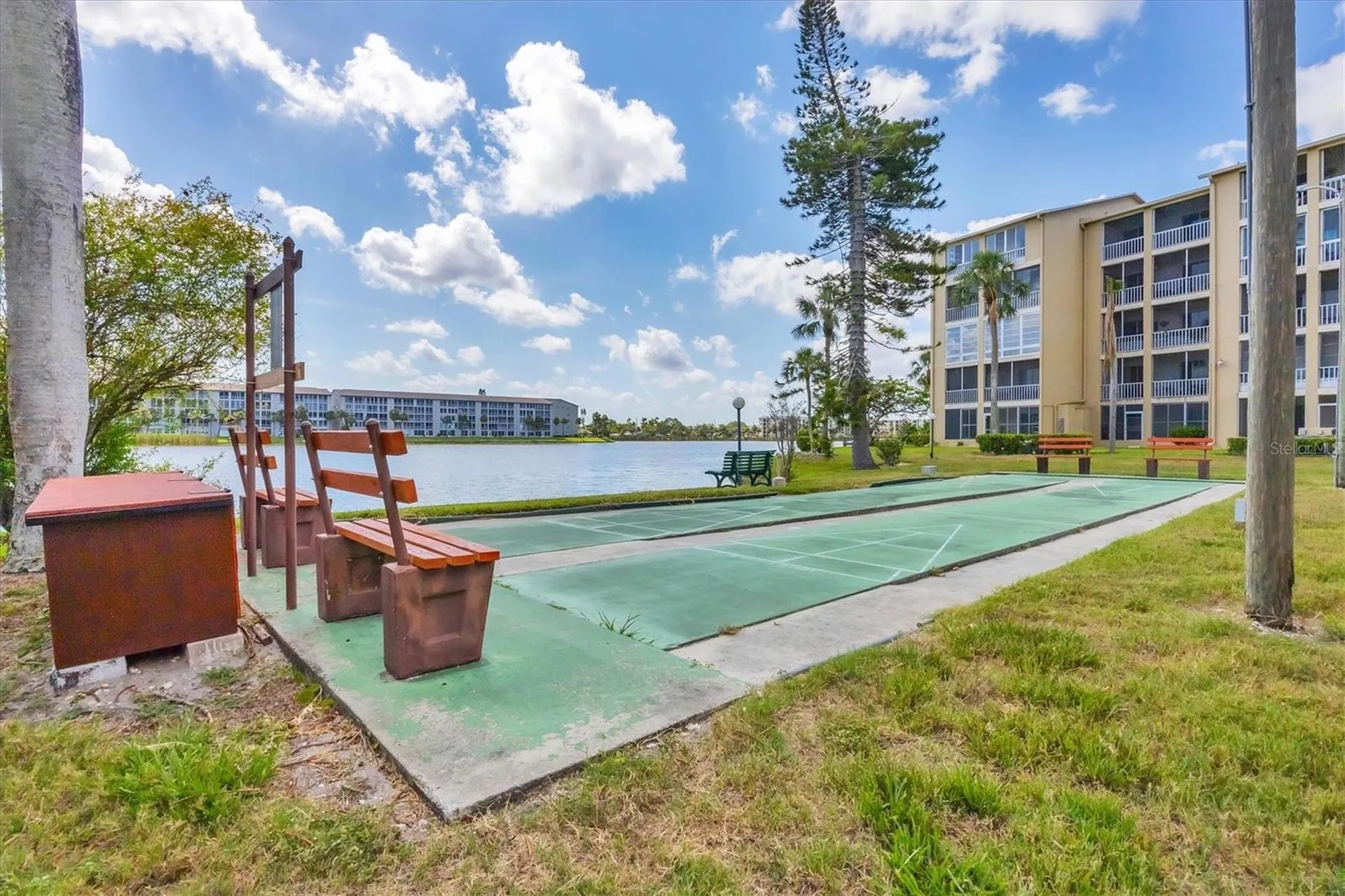 3534 Lake Bayshore Drive Bradenton FL 34205
